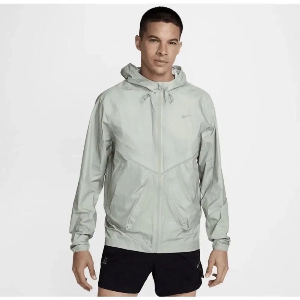 Nike Run Division Storm-Fit ADV Jacket Jade Green Men Size Medium FZ0622-370 NWT